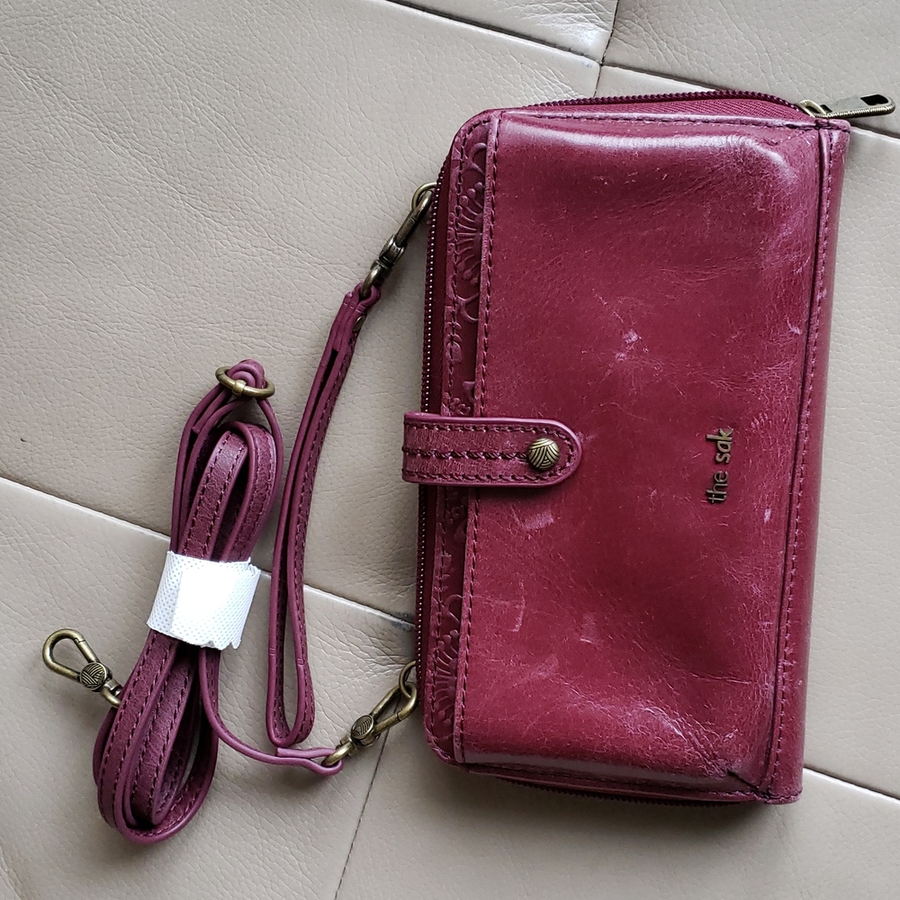 The Sak brand new never used women wallet/ crossbody